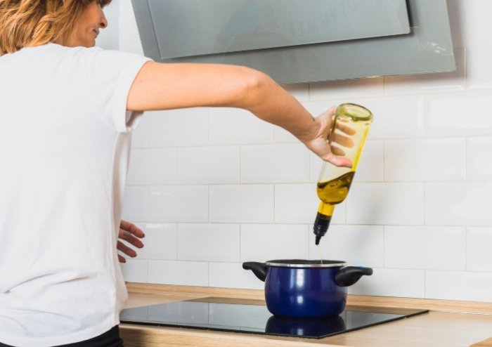 Használt sütőolaj: csatornadugulás helyett bioüzemanyag