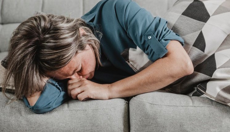 Miért vagyunk állandóan fáradtak? A mentális túlterhelés 5 jele